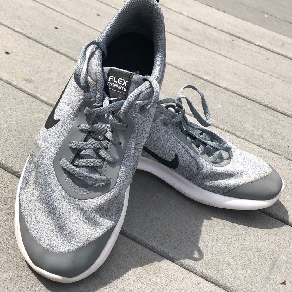 Nike tennis shoes